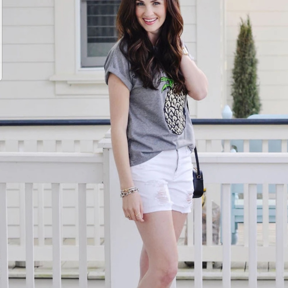 Pineapple Graphic Short Sleeve Tee Shirt - Picture 3 of 8